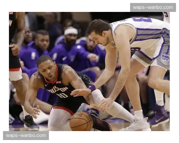 伯恩茅斯后防核心阿劳霍腿筋问题 防守体系需要调整